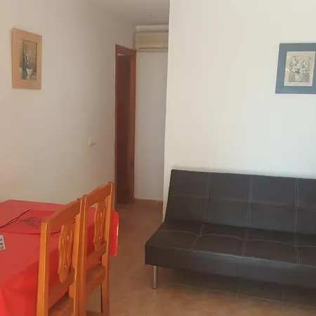 Pinos אתר קמפינג